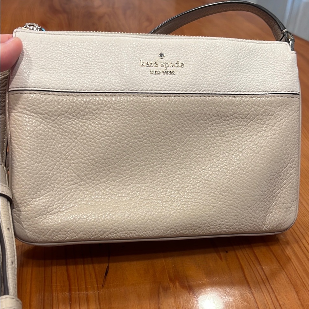 Kate Spade Leila Crossbody Bag pebbled leather two tone ivory and taupe